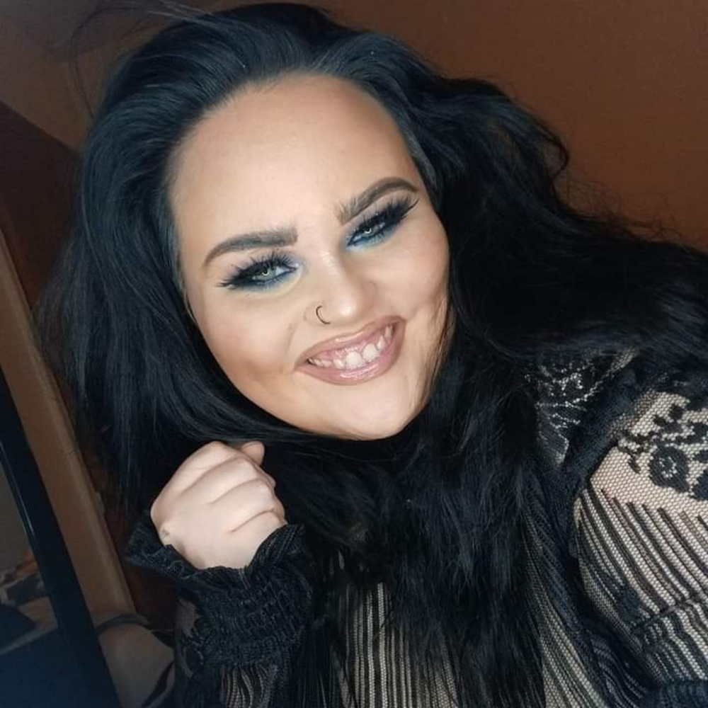 Meet your Posher, Nikki